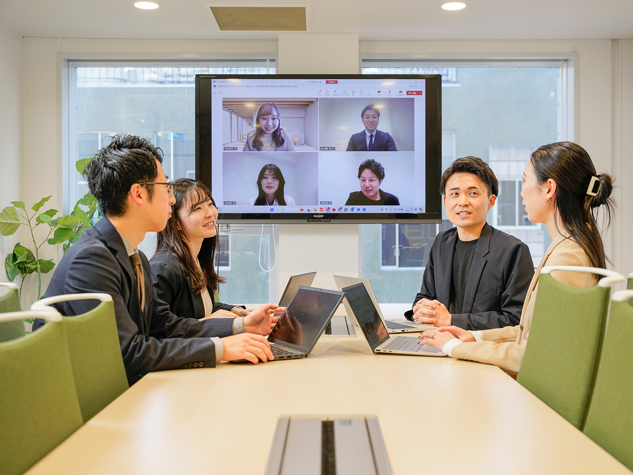 オンラインミーティング風景
